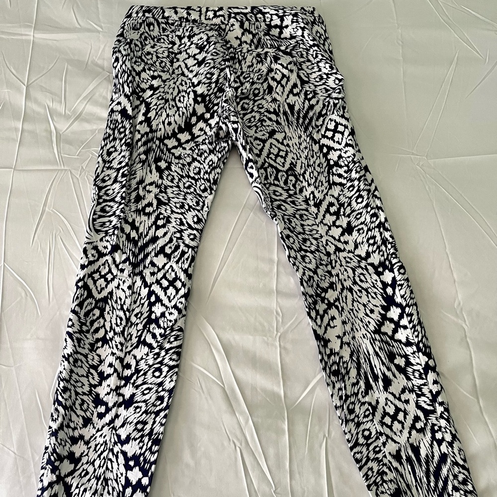 Lilly Pulitzer Ankle Pants - Picture 2 of 4